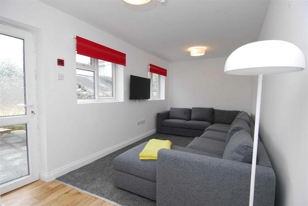 7 bedroom house share to rent - Photo 1