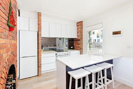 8 Dow Street, South Melbourne VIC 3205 - House For Rent | Domain - Photo 3