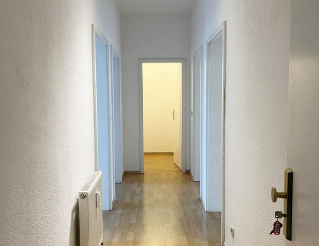 2-Raum-Wohnung mit Einbauküche, Balkon, Dusch- und Wannenbad ab sofort bezugsfertig! - Foto 1