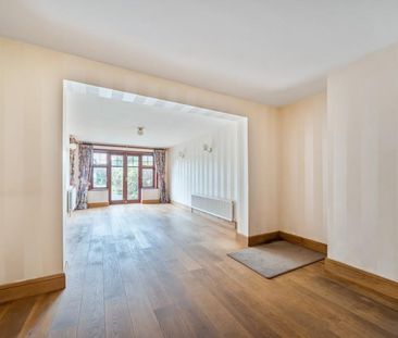 3 bedroom semi-detached house to rent - Photo 5