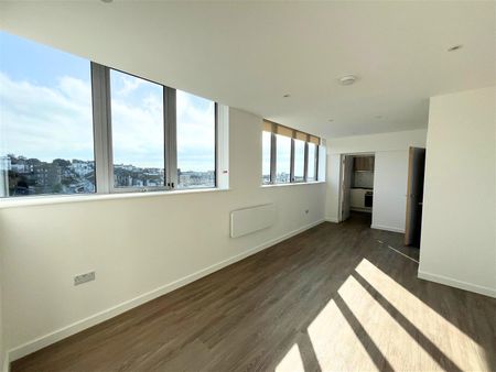 Ocean House, London Road, St. Leonards-On-Sea, TN37 6FL - Photo 3