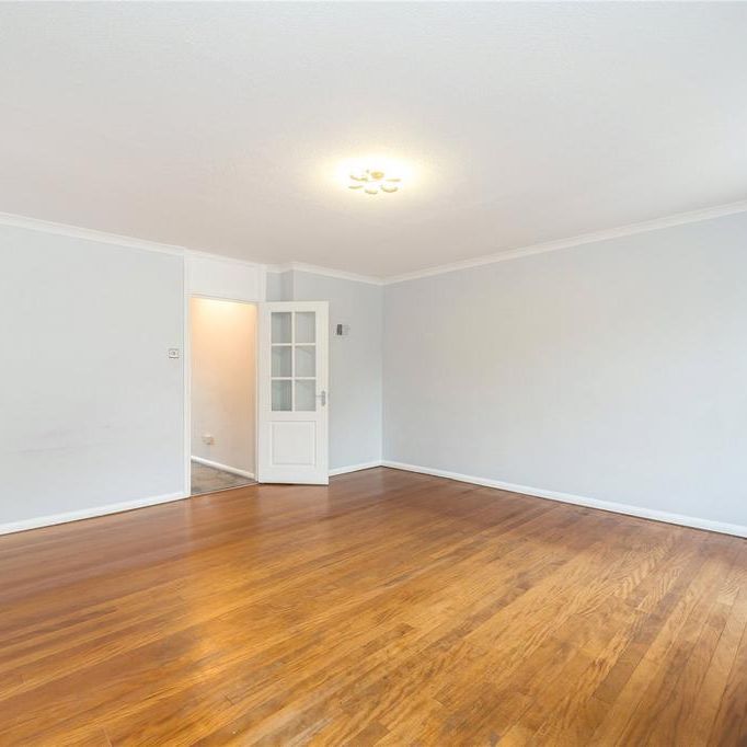 4 bedroom terraced house to rent - Photo 1