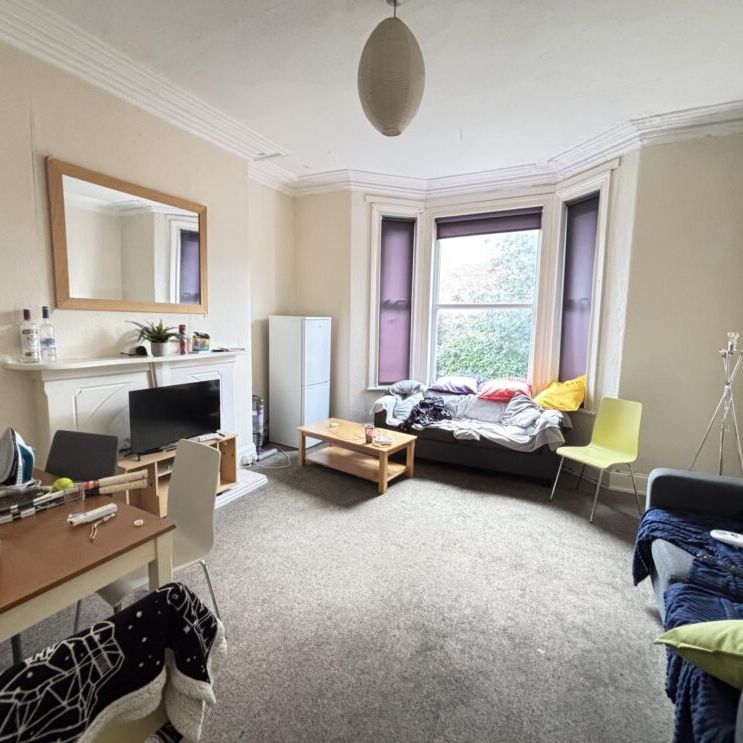 89 Victoria Road, Leeds, LS6 1DL - Photo 1