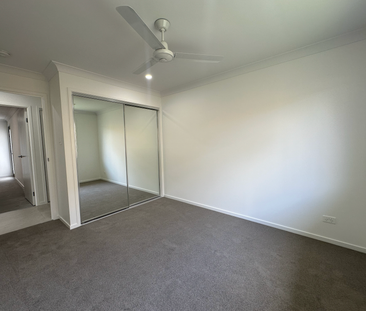 4 Provence Place, Greenbank QLD 4124 - House For Rent | Domain - Photo 3