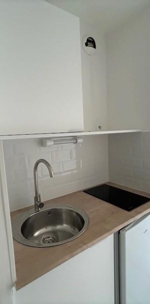 Location Appartement 1 pièce 18m² AIX EN PROVENCE 13100 - Photo 1