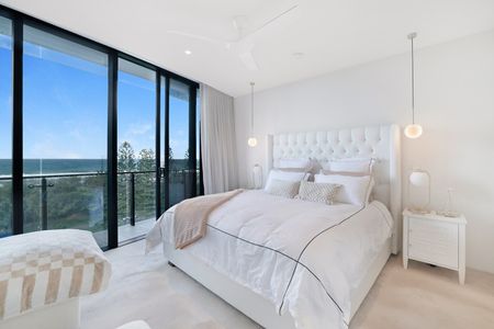 Mermaid Beach Brilliance at 272 Hedges Avenue - Photo 4