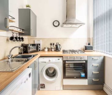 2 Bed Flat, Harrington Chamber, L2 - Photo 3