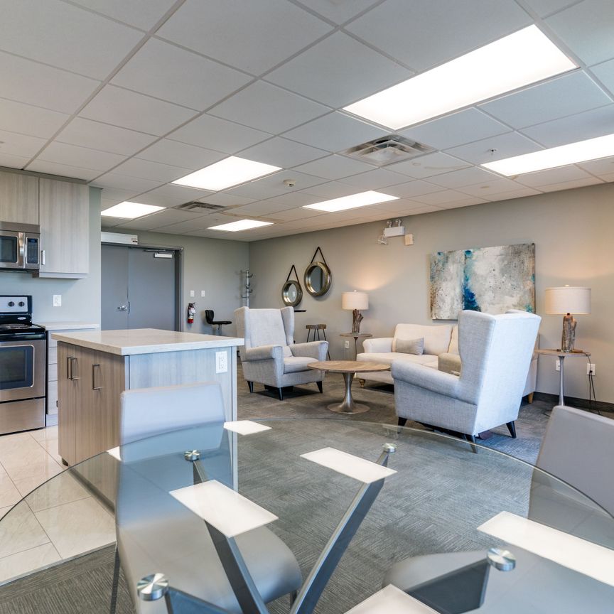 For Lease - 35 Southshore Crescent Unit# 114, Hamilton, Ontario - Photo 1