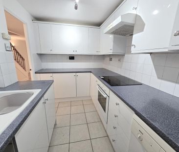 3 bedroom terraced house to rent - Photo 6