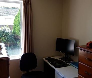 3 Bedrooms Bryndwr Sunny Burnside High Zone - Photo 1