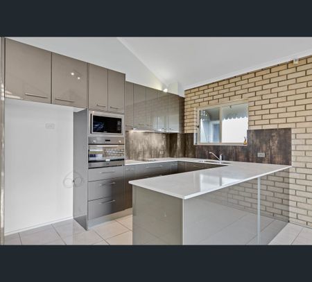6/19 The Esplanade, Maroochydore, Qld 4558 - Photo 2