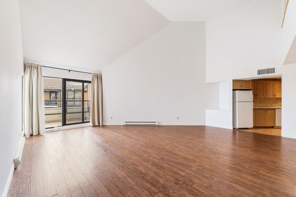 For Lease - 100 Bronte Road Unit# 404, Oakville, Ontario - Photo 1