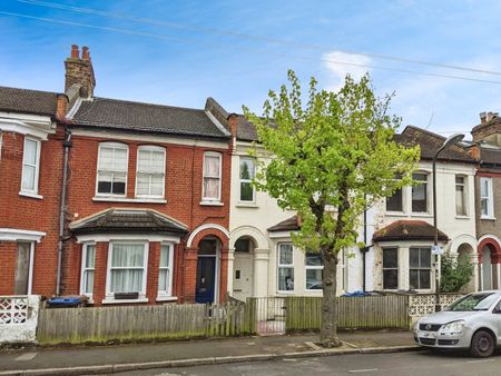 Pitcairn Road, Mitcham - Photo 4