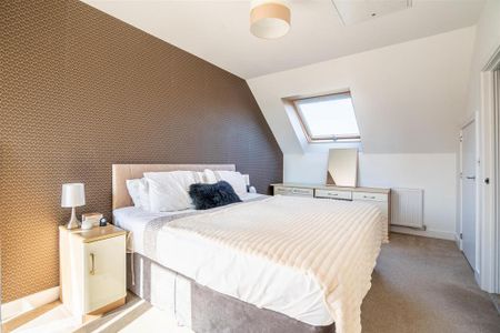 3 bedroom end of terrace house to rent - Photo 5