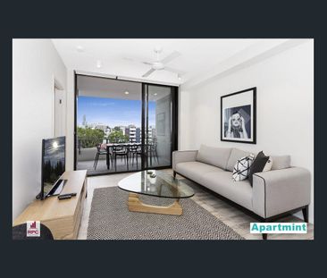 Furnished I City Views I Ducted Aircon I Rooftop Pool - Photo 2