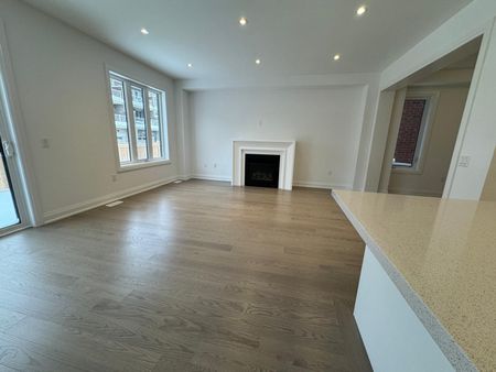 For Lease - 3193 Crystal Drive, Oakville, Ontario - Photo 4