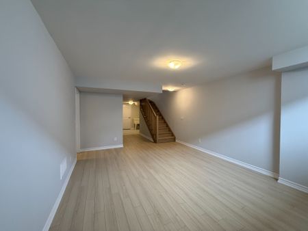 For Lease - 25 Freeman Williams Street, Markham, Ontario - Photo 3