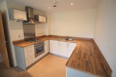 2 bedroom apartment to rent - Photo 4