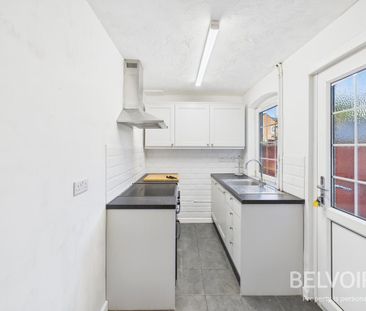 2 bedroom terraced house to rent - Photo 5