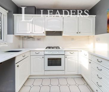 3 bedroom detached house to rent - Photo 4