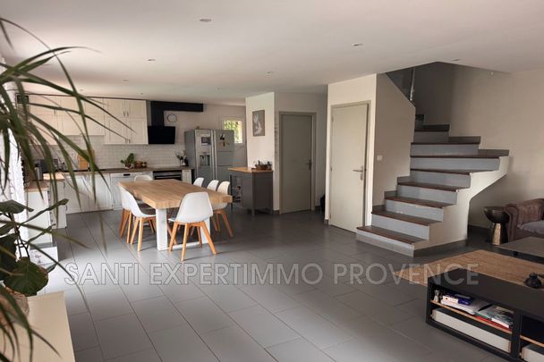 Location Maison 124m² MARSEILLE 12ème - Photo 1