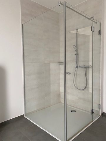 Nie wieder Treppensteigen! Wundervolle 3-Zimmer-Erdgeschosswohnung mit eigener Terrasse! - Photo 2