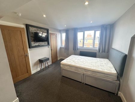 Raincliffe Grove (Room 3), East End Park, Leeds - Photo 3