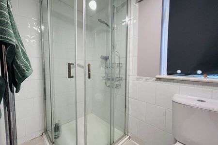 St. Georges Terrace - Photo 5