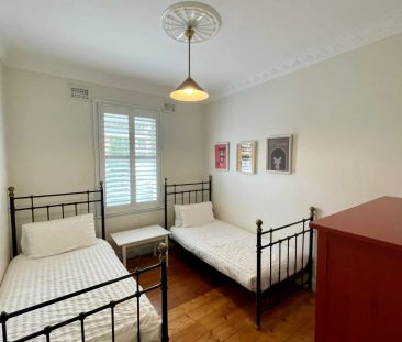 Guyong Cottage In Convenient Location! - Photo 3