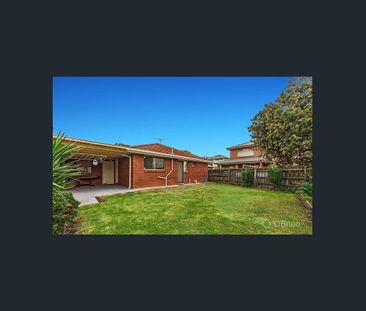 Easy Living in Central Location! - Photo 1