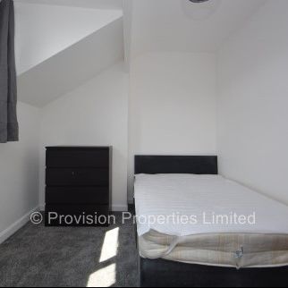 2 Bedroom Student Properties Leeds - Photo 1