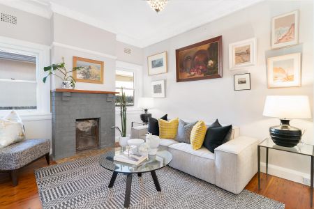 147 Penshurst Street, North Willoughby NSW 2068 - House For Rent | Domain - Photo 2