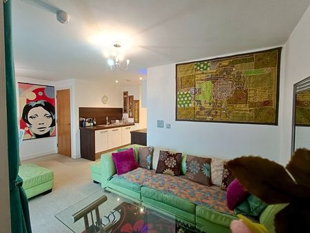 1 Bed Flat, Lord Street, M4 - Photo 2