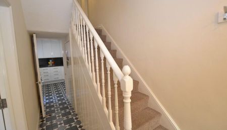 12 Old Park Road, EX4 4EZ (x4) - Photo 2