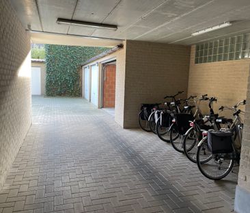 ruim instapklaar twee slaapkamer appartement met groot zongericht t... - Photo 3