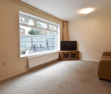2 bedroom end of terrace house to rent - Photo 2