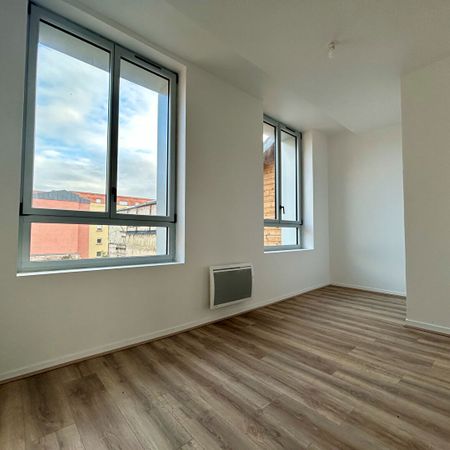 A louer appartement F3 refait à neuf au coeur du centre ville d'Elbeuf - Photo 3