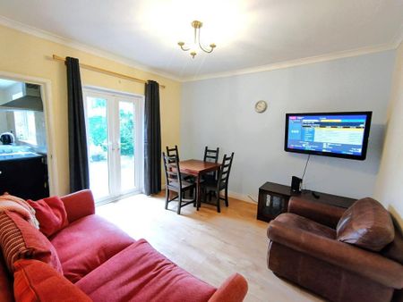 4 bedroom house to rent - Photo 2