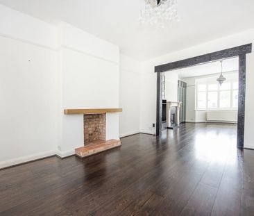 3 bedroom semi-detached house to rent - Photo 2