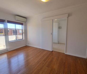 Outstanding position - Photo 4