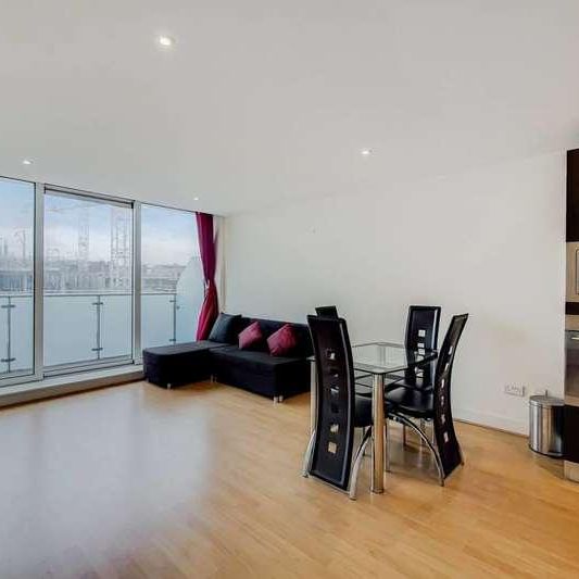 Windward Court, Royal Docks, E16 - Photo 1