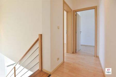 Apartment - 2 bedrooms - Photo 2