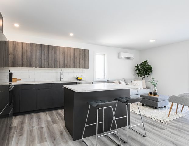 2 Bedroom Upper Floor Unit - St. Boniface | 583 Cote Street, Winnipeg - Photo 1