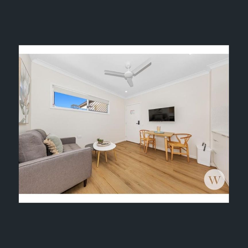 Fully Furnished Single Occupancy Suite - Photo 1
