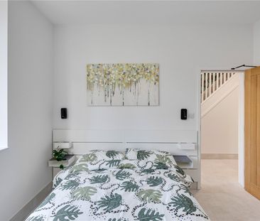 Southmead Road, Filton - Photo 3