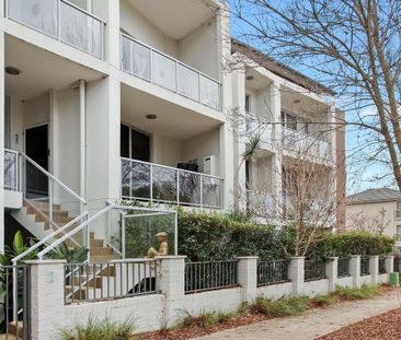 Street Access 2 Bedroom Apartment - Location, style & comfort - Photo 5