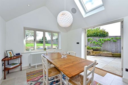 Three bedroom property situated on the edge of the wonderful Cotswold village of Ampney Crucis. - Photo 4