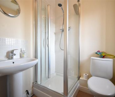 3 bedroom semi-detached house to rent - Photo 3