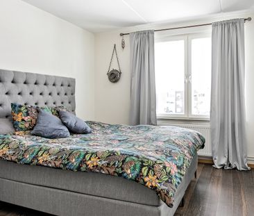 Växthusvägen, Bro - Foto 1