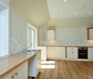 3 bedroom detached house to rent - Photo 5